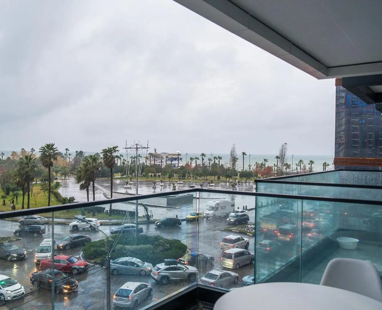 Luxury Suites Solis Batumi 0*,